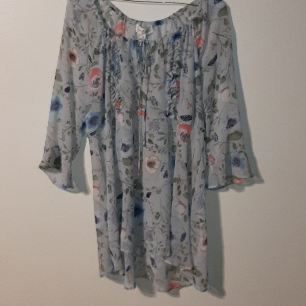 Jessica Simpson Maternity top